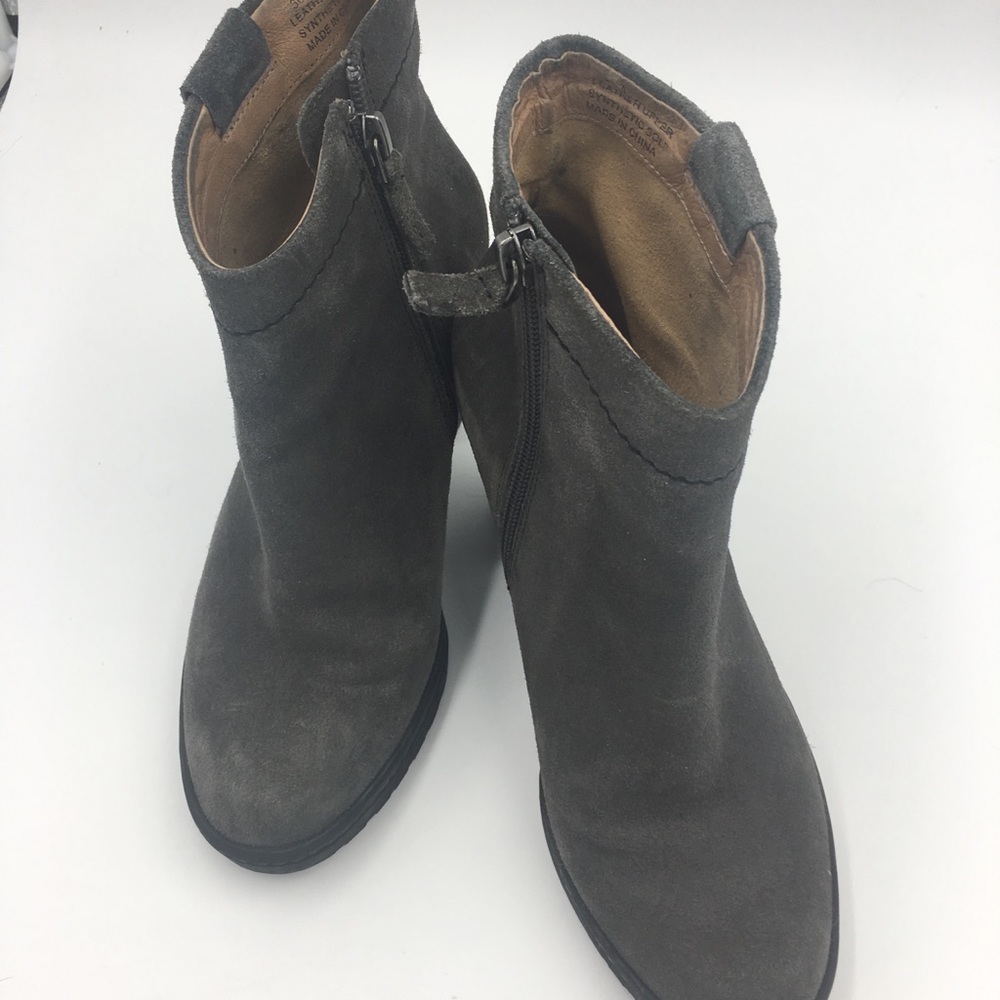 Biala Kelsey Suede Ankle Booties Sz 36